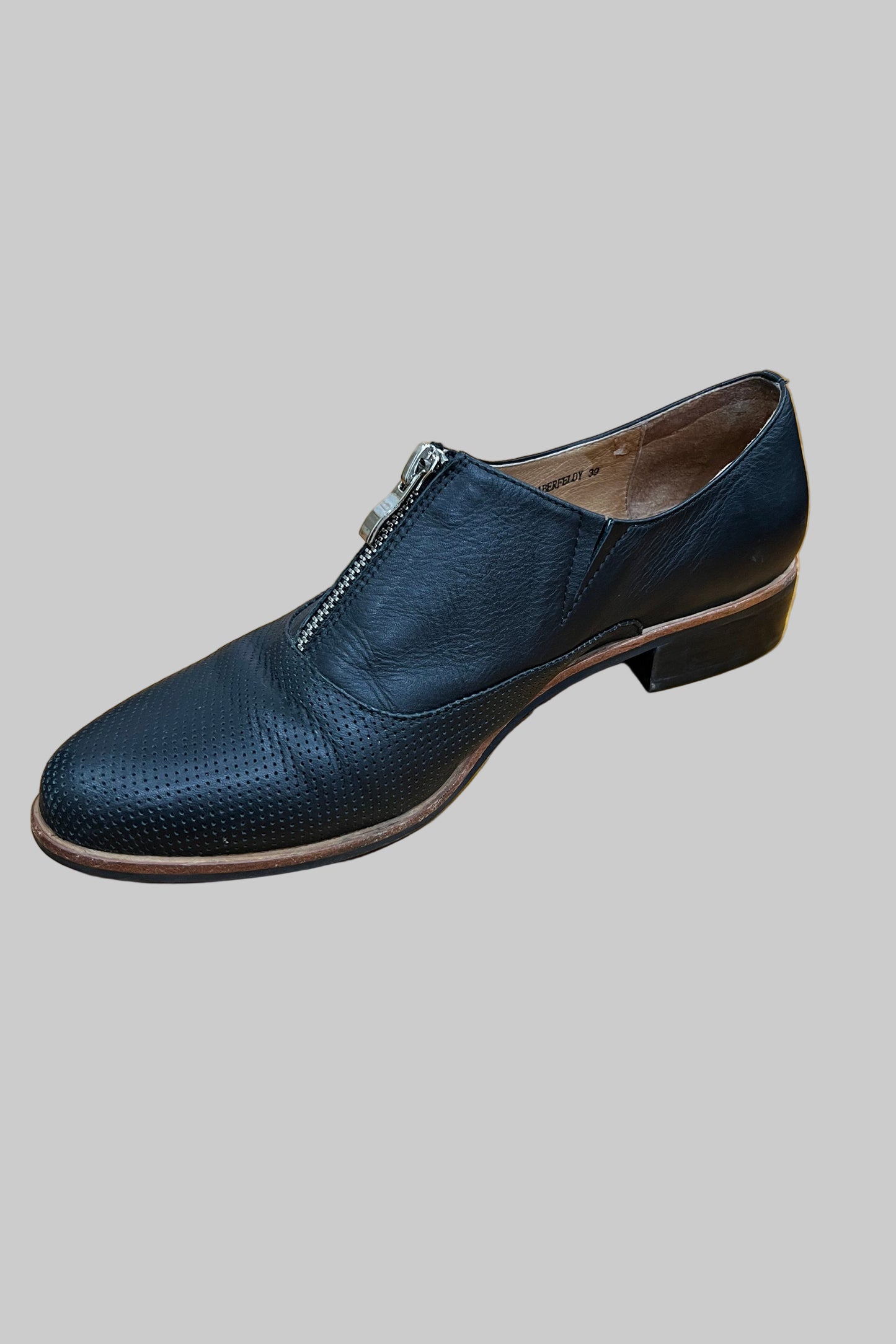 Isabella Anselmi Black Shoes Size 39