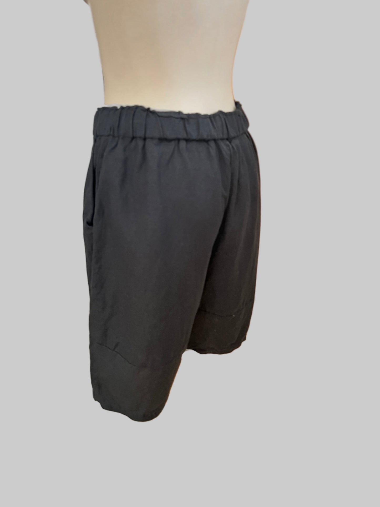 Moochi Black Shorts Size 12