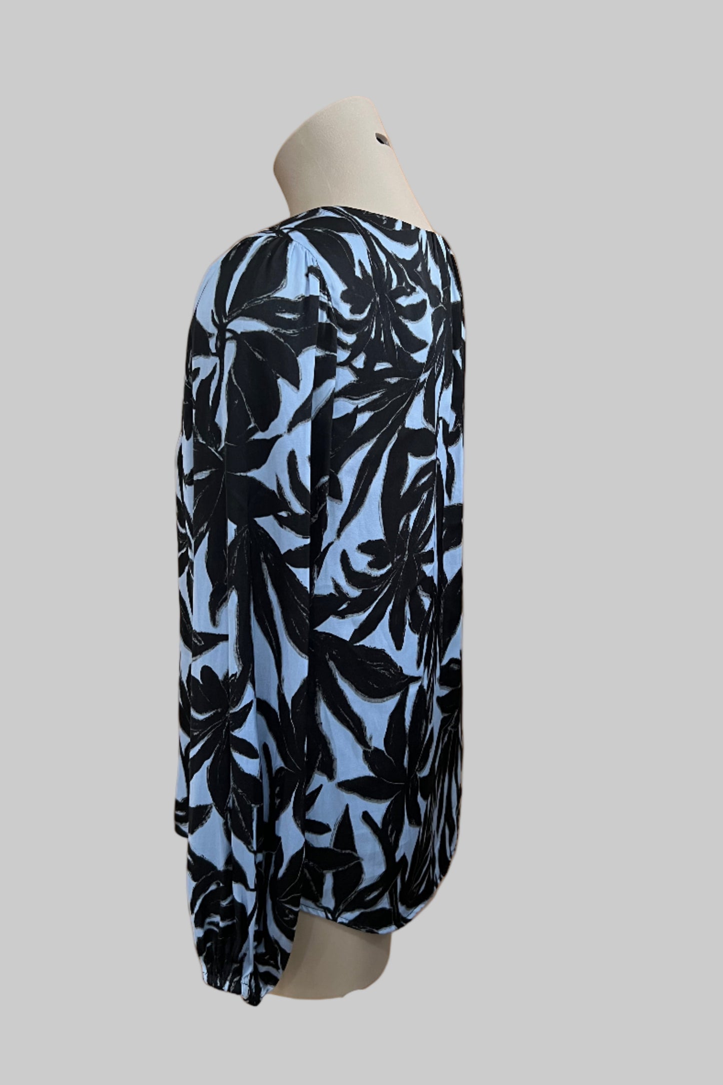 Oliver Black Floral Top Size 12