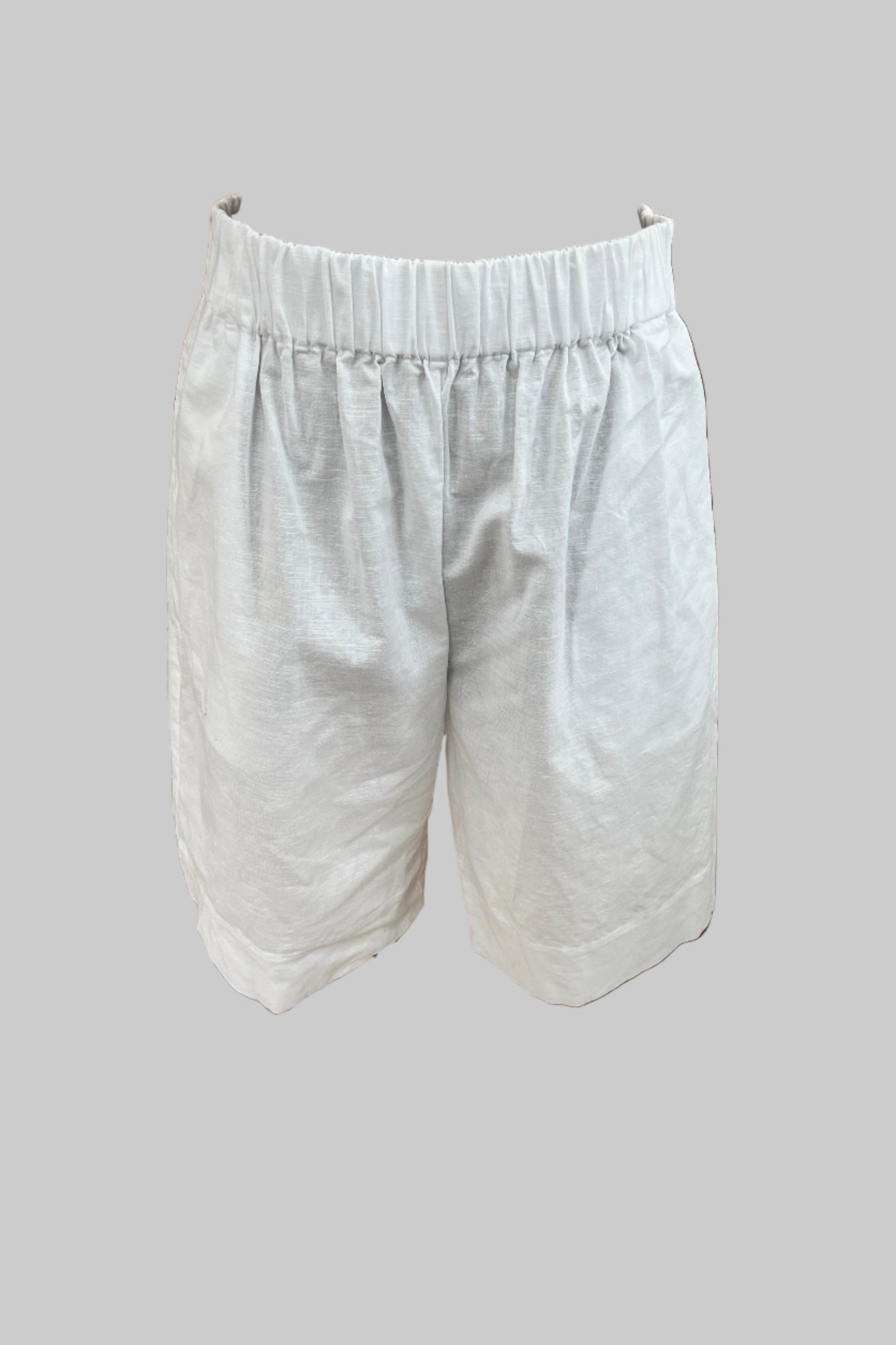 Trelise Cooper White Shorts Size L