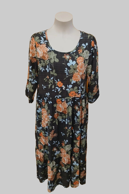 Twin Lakes Dress Size 14