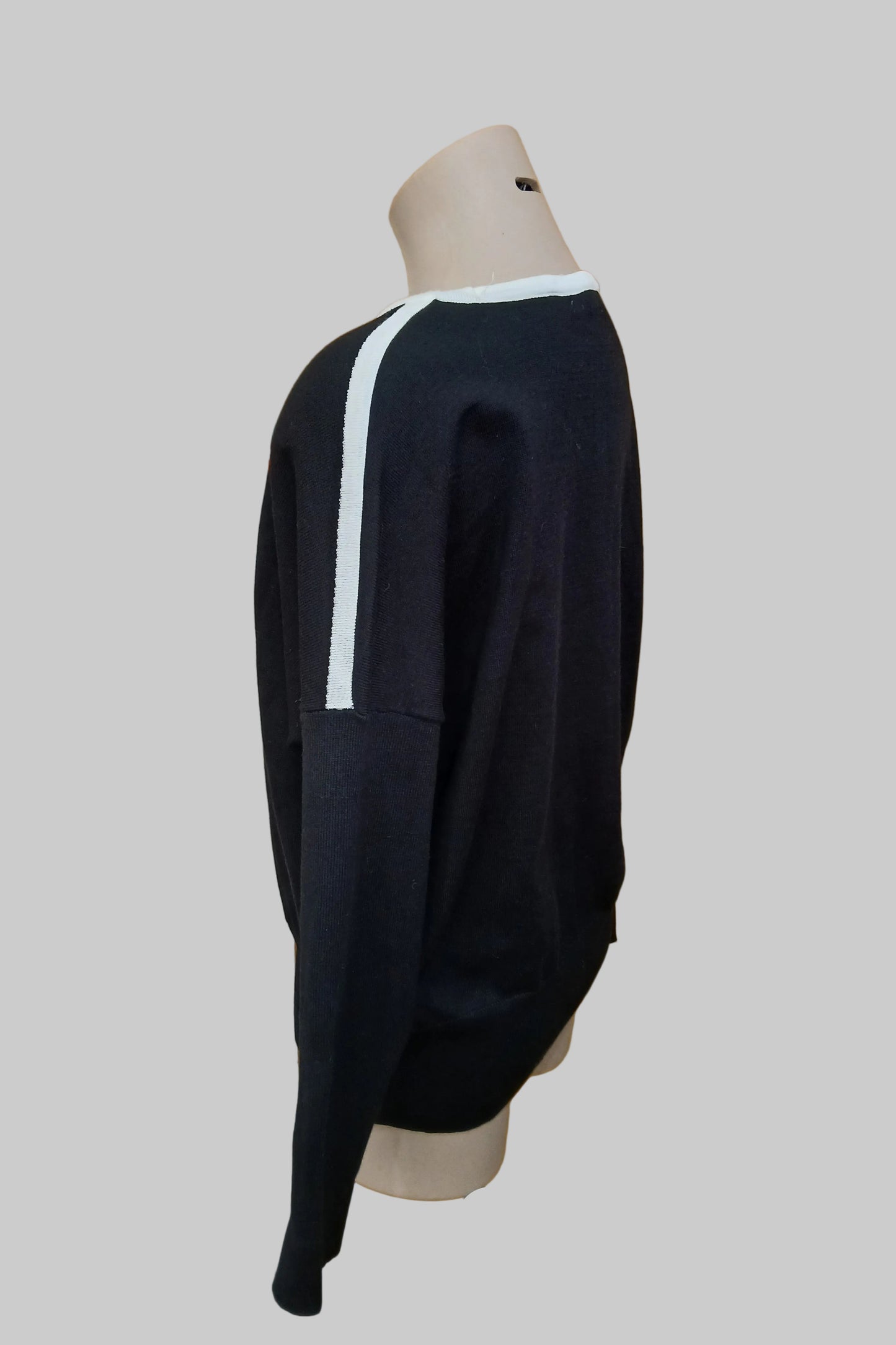 Liz Jordan Black Jumper Size XL