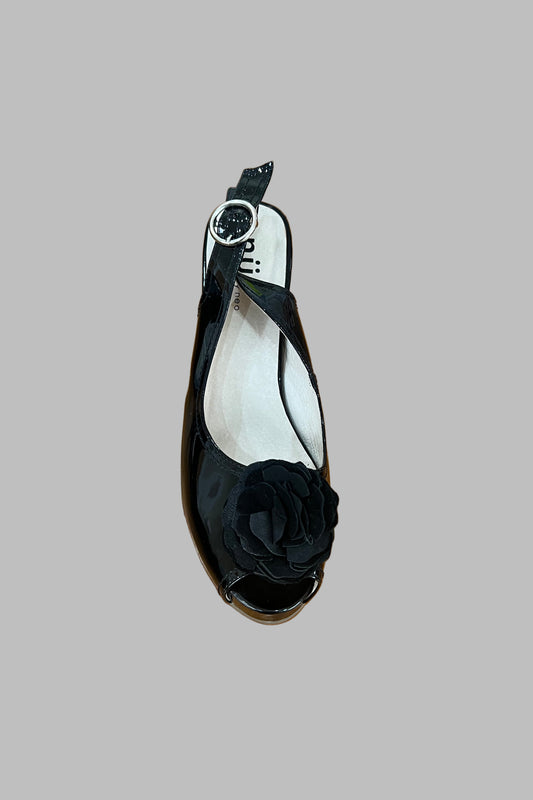 Nu by Neo Black Heels Size 40